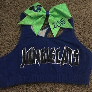 Jungle cat sports bra and bow