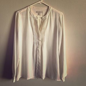 XS ivory button down with pleat detail