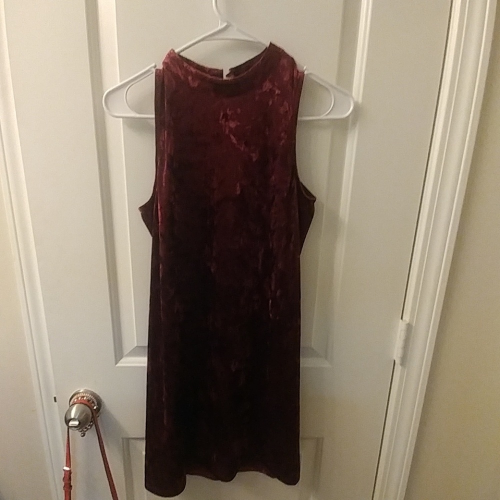 💃Forever 21 velvet dress