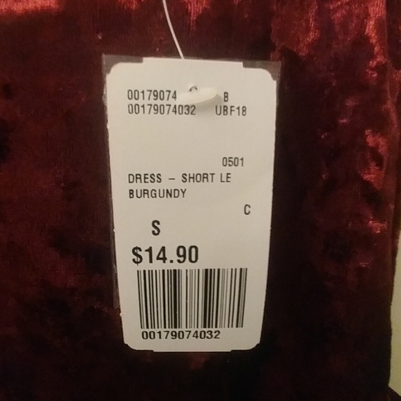 💃Forever 21 velvet dress - Picture 4 of 5