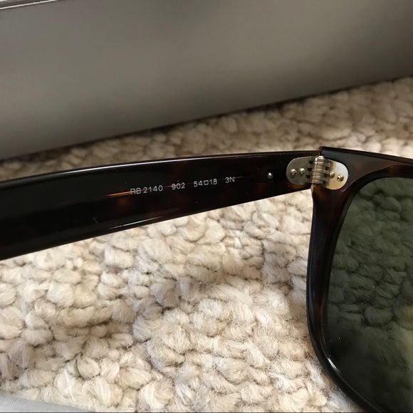 EUC Ray-Ban Tortoise Shell Wayfarers main image 4
