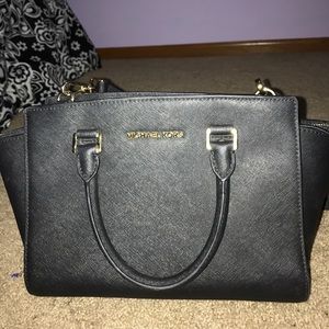 Michael Kors black selma bag