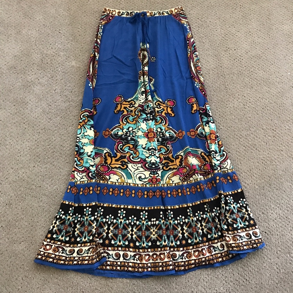 Forever 21 Maxi Peasant Skirt - med