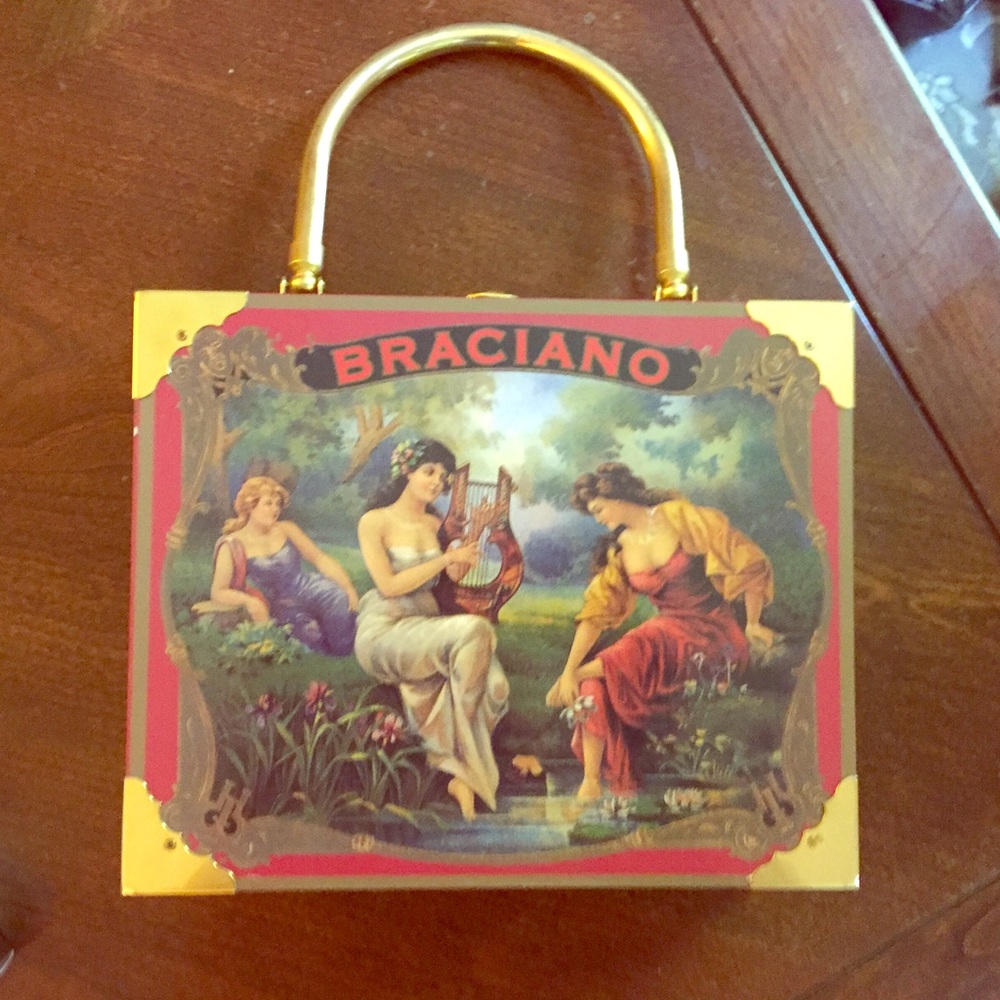 Flor de Tampa Cigar box purse.