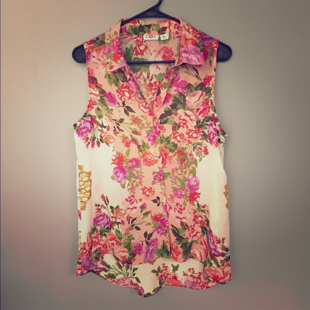 Floral sleeveless blouse