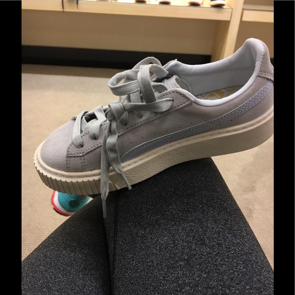 Meet your Posher, E. Lynn