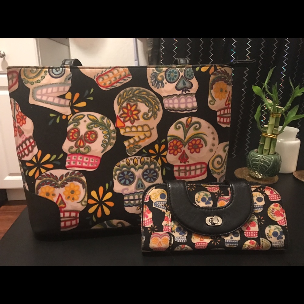 Sugar Skull purse and wallet! Firm or price