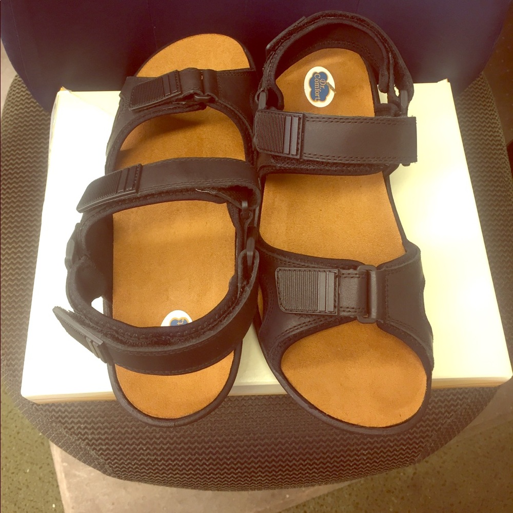 Dr. Comfort Orthopedic Sandals. style; Greg