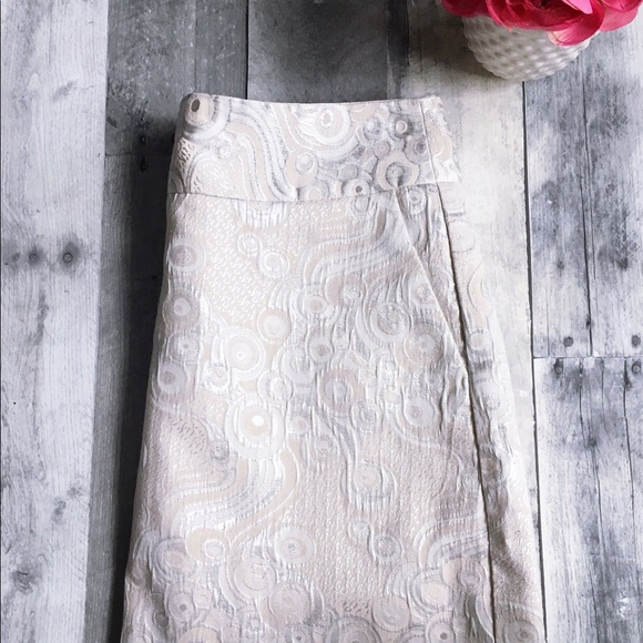 Banana Republic White Mini Skirt Size 6 - Picture 2 of 3