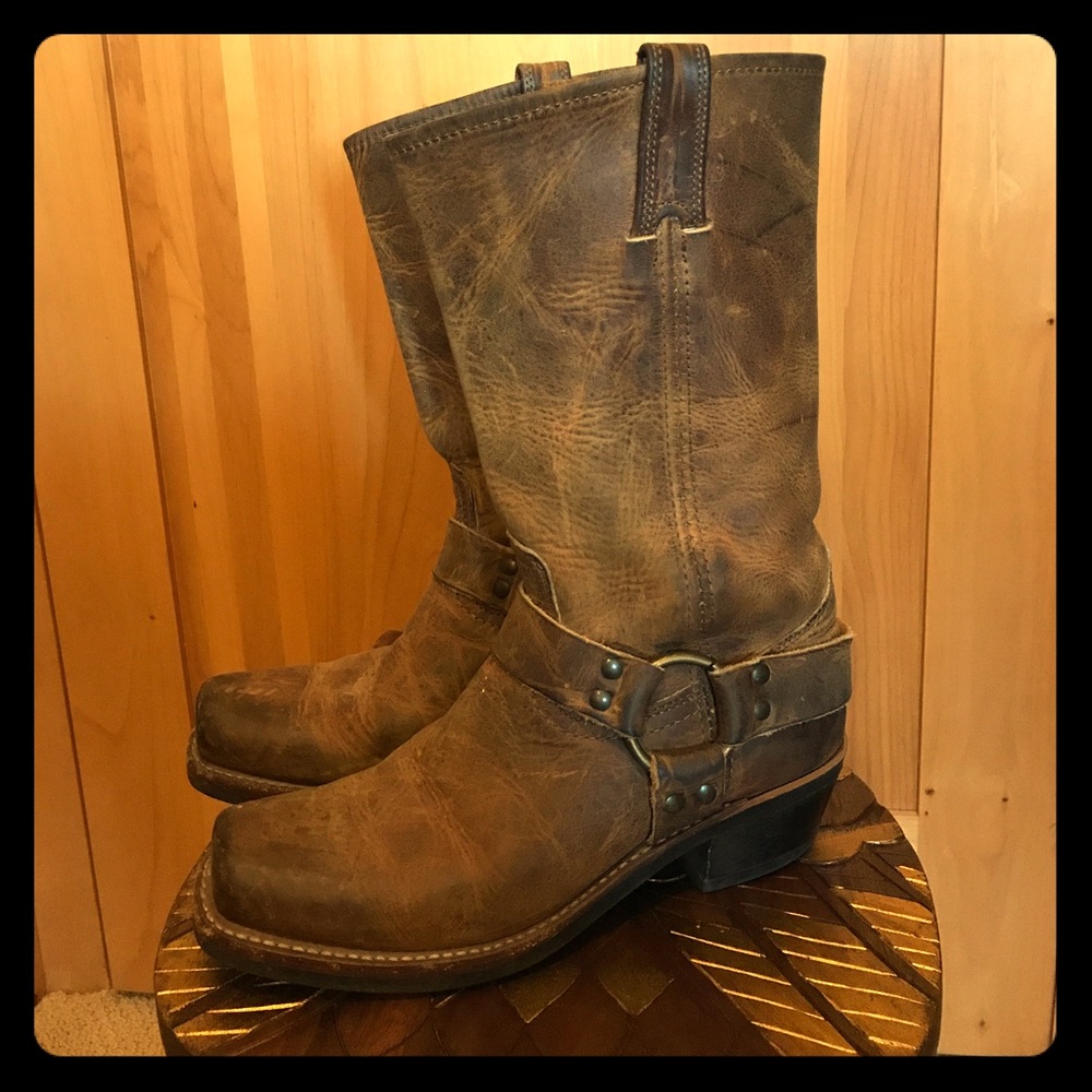 Frye Short Heeled Brown Mid-Calf Leather Boots