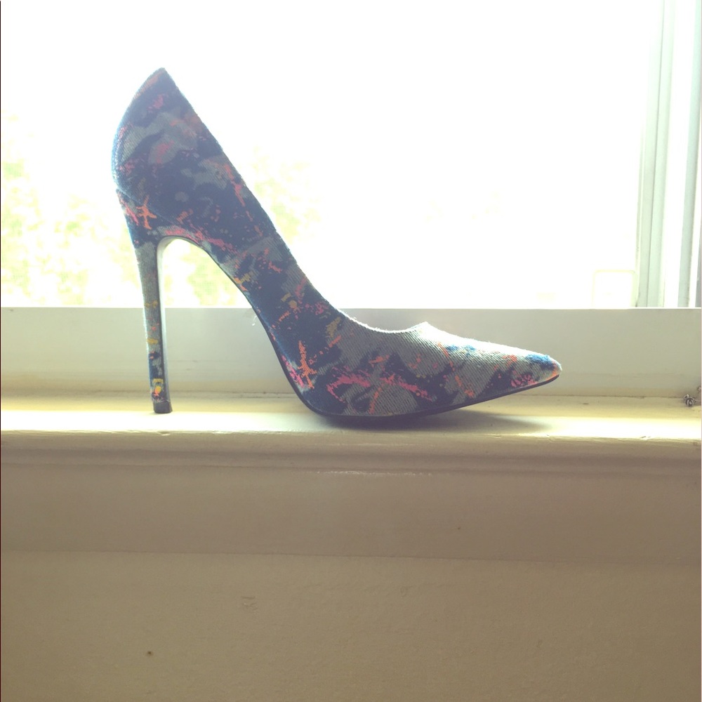 Jean splatter paint pump