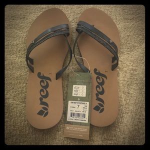 Reef slippers size 7 flip flops