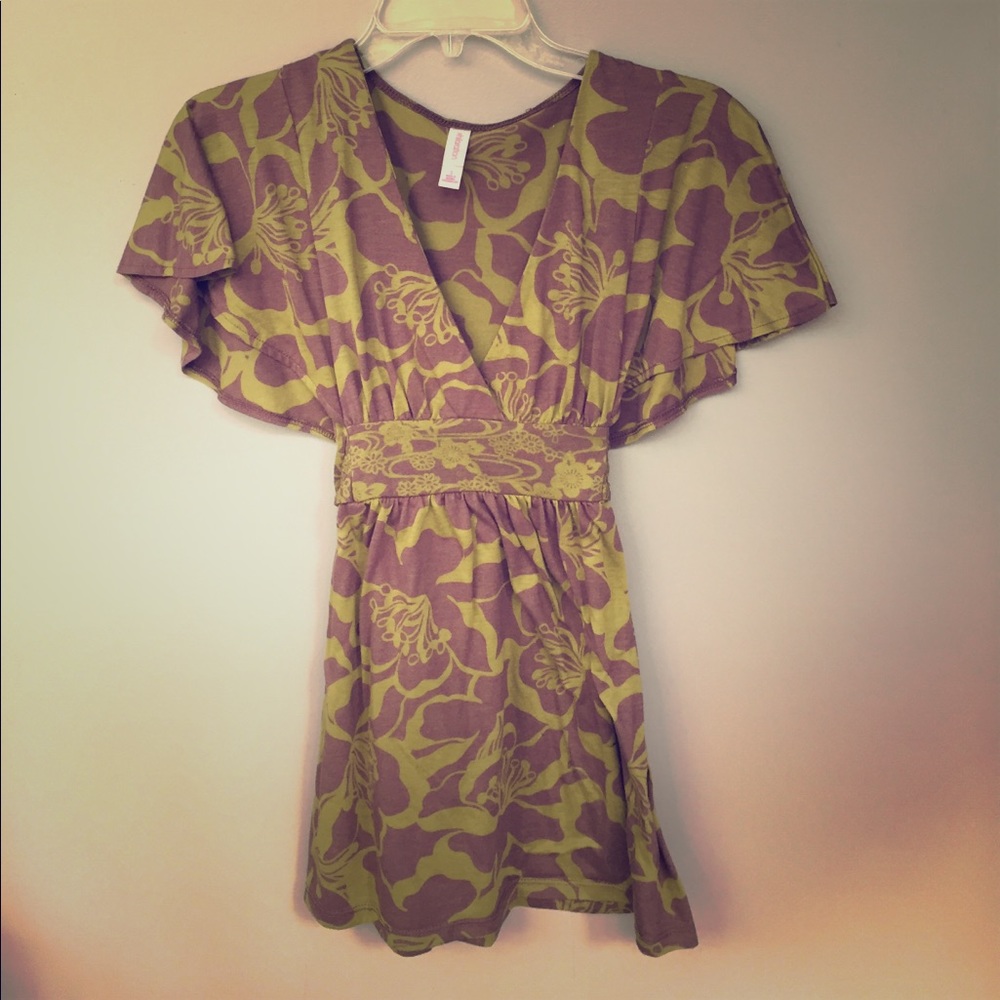 Flowy empire waist top