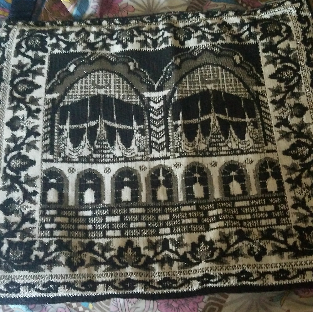 Prayer rug