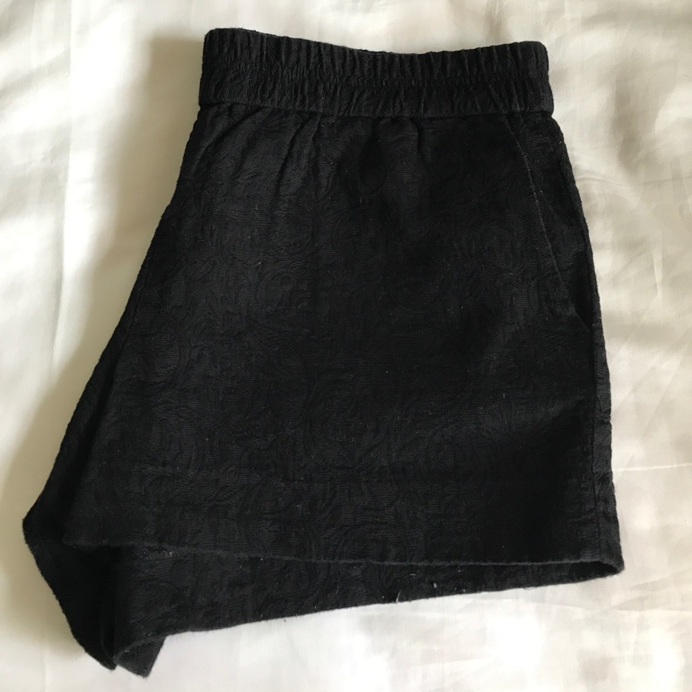 J Crew 3" floral jacquard boardwalk pull-on shorts