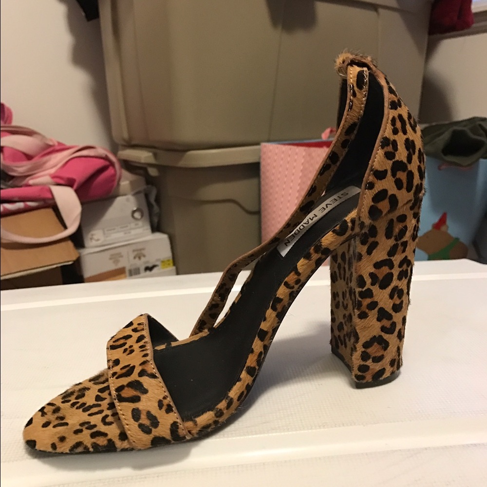 ISO Steve Madden Carrson - Picture 2 of 2