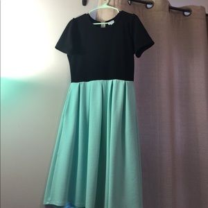 LuLaRoe Amelia Dress - Size Large