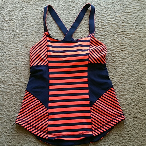 lululemon athletica Tops - Lululemon tank top size 6