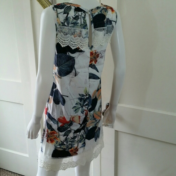 Boutique Botanical Shift Dress - M - Picture 3 of 5