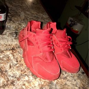 Nike Red Huaraches Size 7