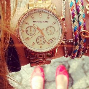 Meet your Posher, Angela