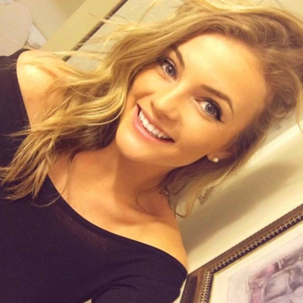 Meet your Posher, Alexis