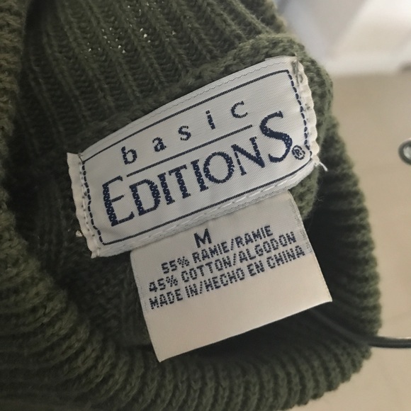 Basic Editions Turtle Neck - Picture 3 of 3