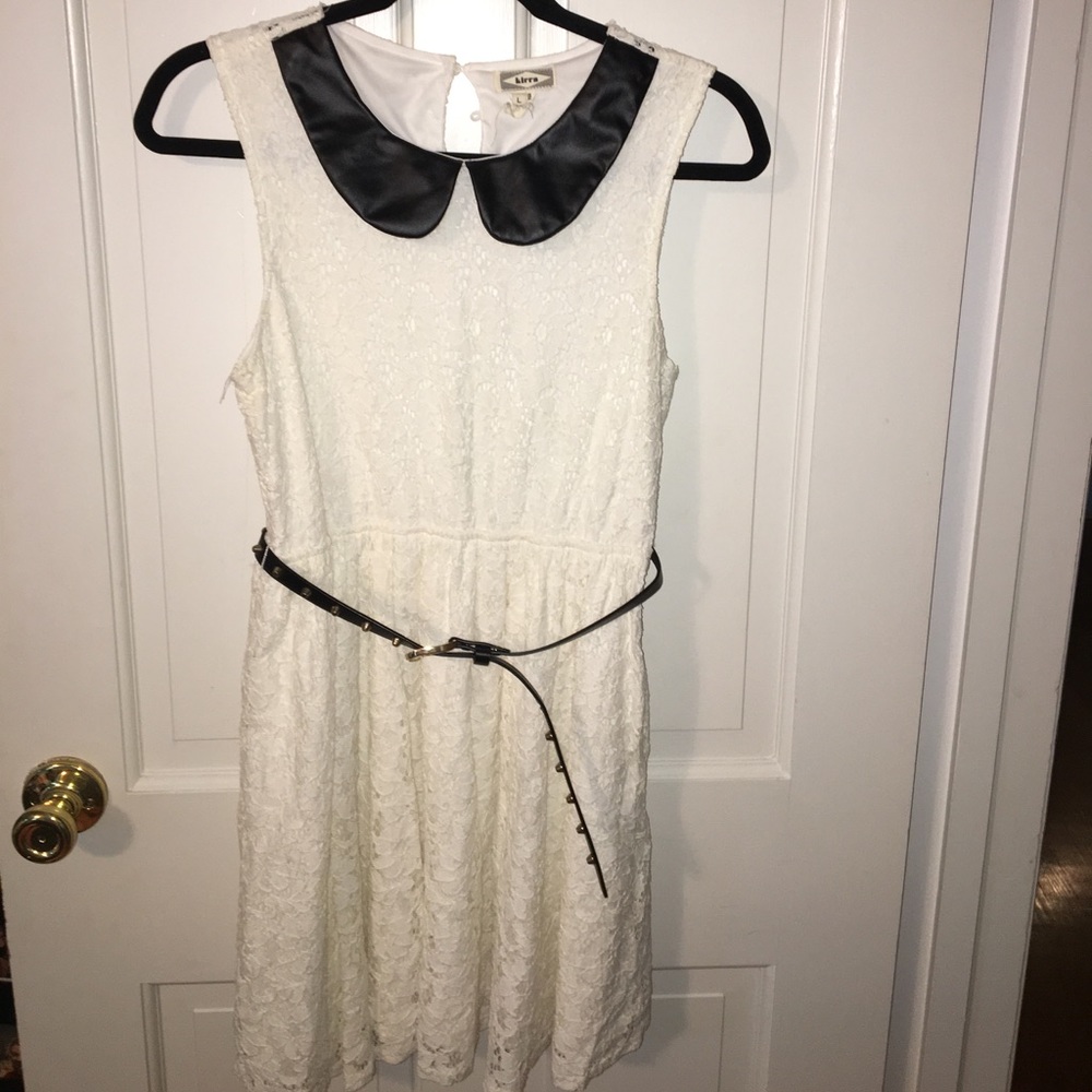 White lace with leather collar dress - Picture 3 of 6