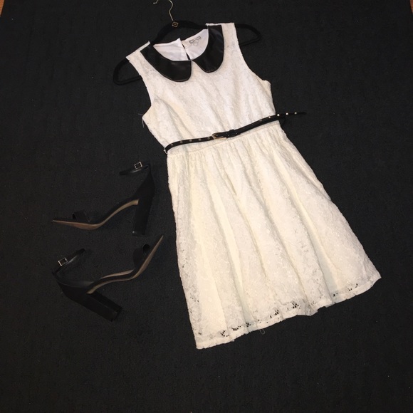 Dresses & Skirts - White lace with leather collar dress