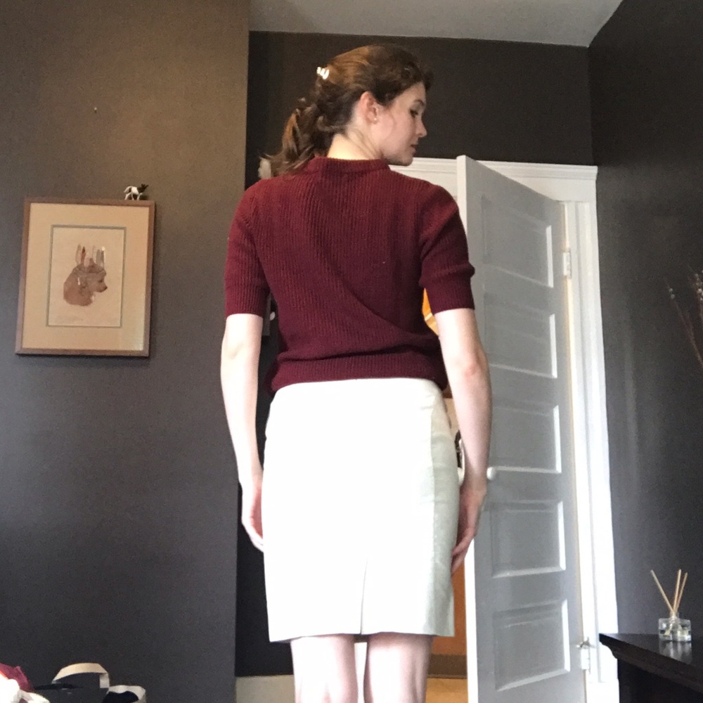 Adorable Knit Sweater Top - Picture 2 of 4