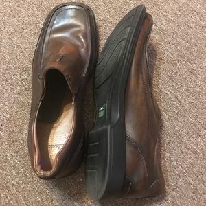 Clarks brown dress shoes