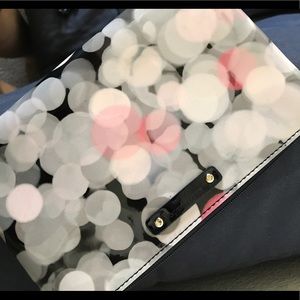♠️Kate Spade confetti patent leather wristlet♠️