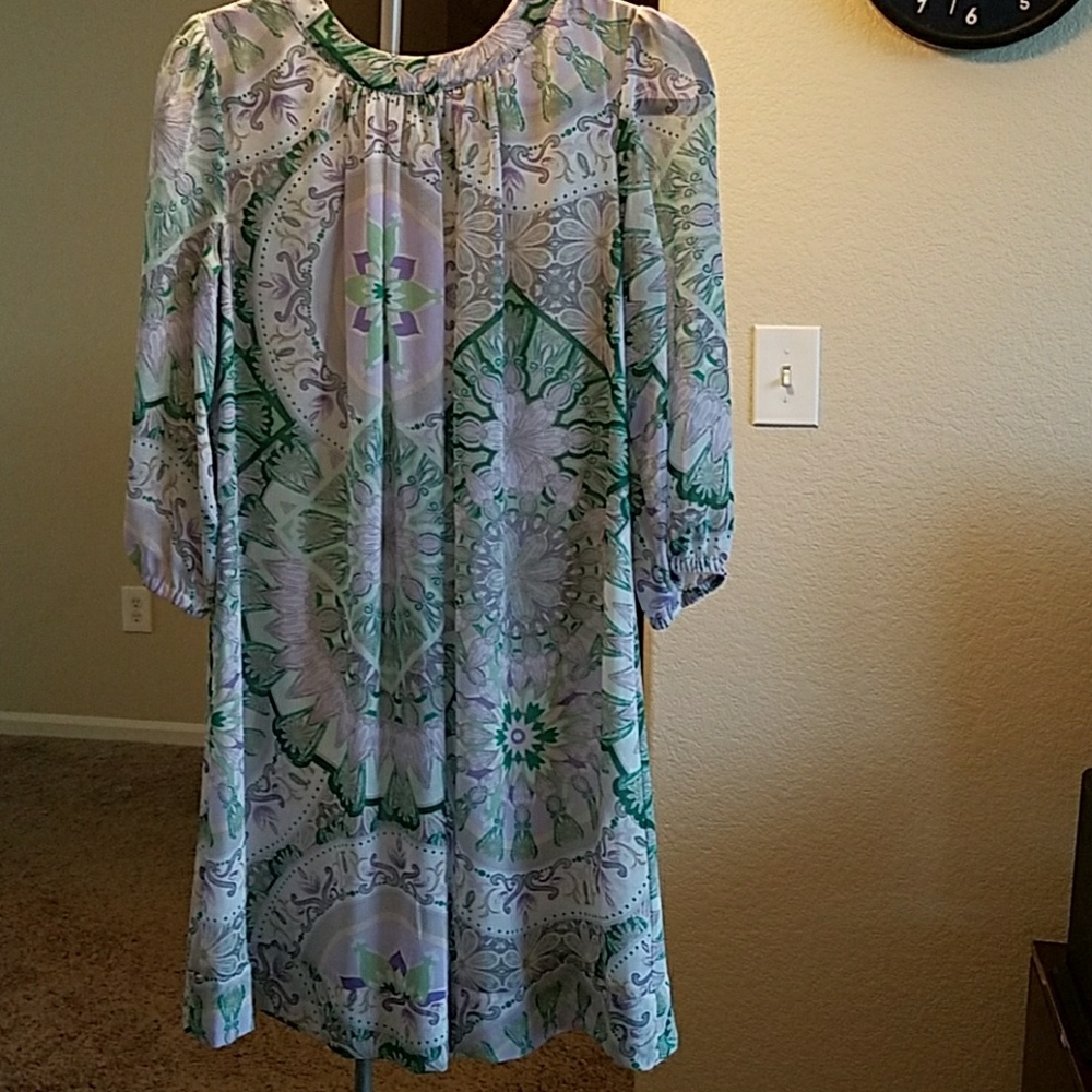 Green/purple shift dress