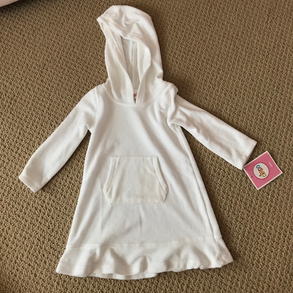 Title girls terry cover up size 2T by Circo
