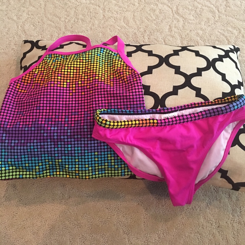 Girls speedo swimsuit size 14 two-piece pink!