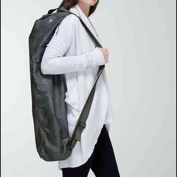 lululemon yoga bag