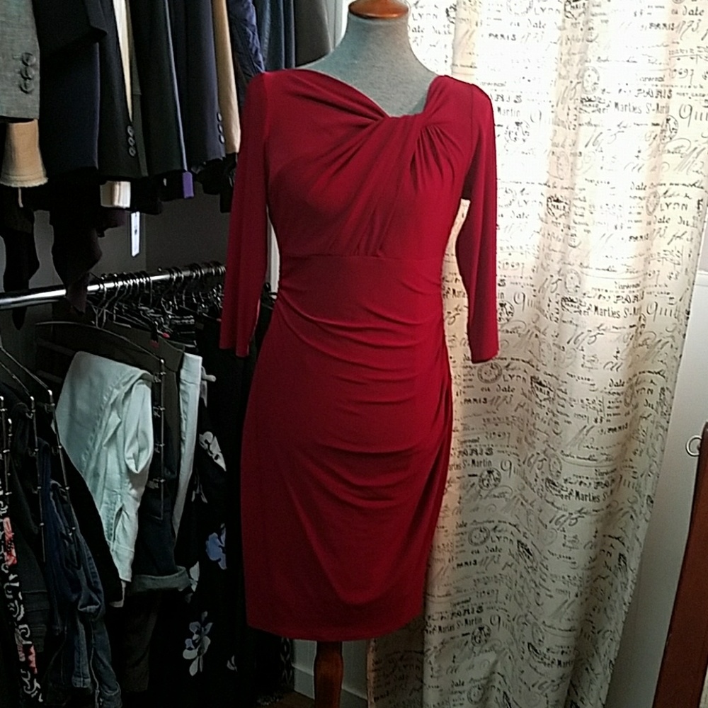 Beautiful dress with side scrunch