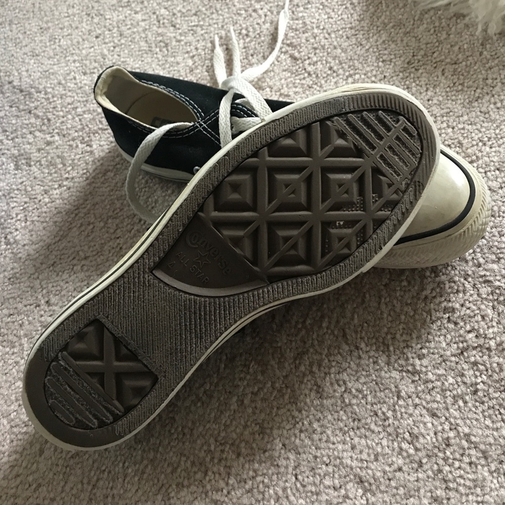 Converse - Picture 2 of 2