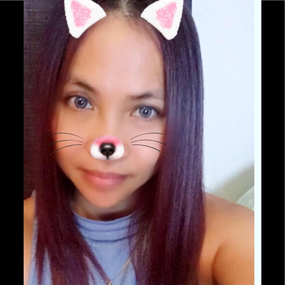 Meet your Posher, Eliza