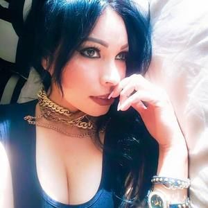 Meet your Posher, Marina