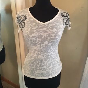 Detailed White tee