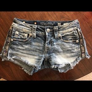 Miss Me Women's Shorts Size 25