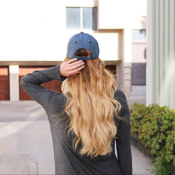 blue faux leather cap - Picture 2 of 4