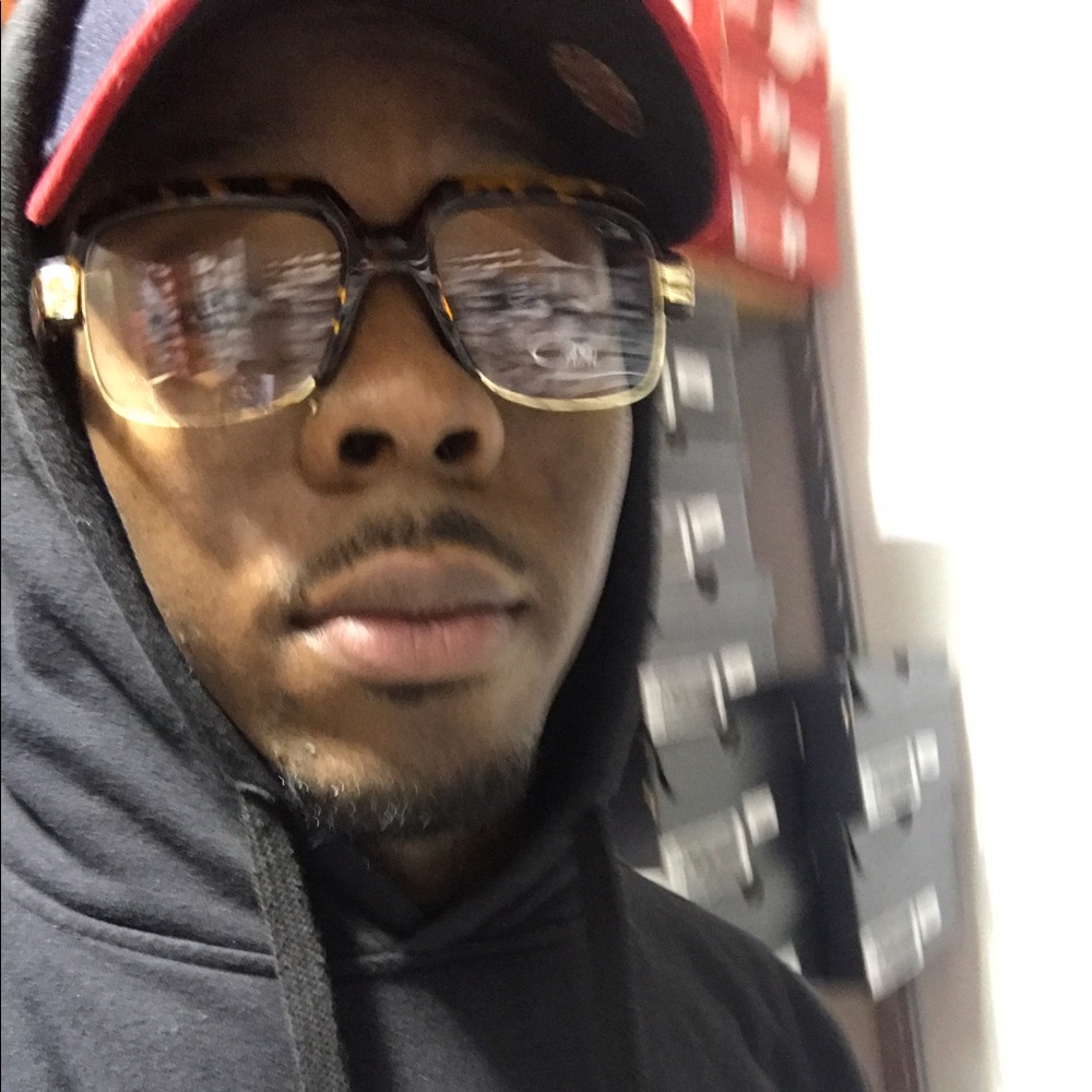 Meet your Posher, Shah