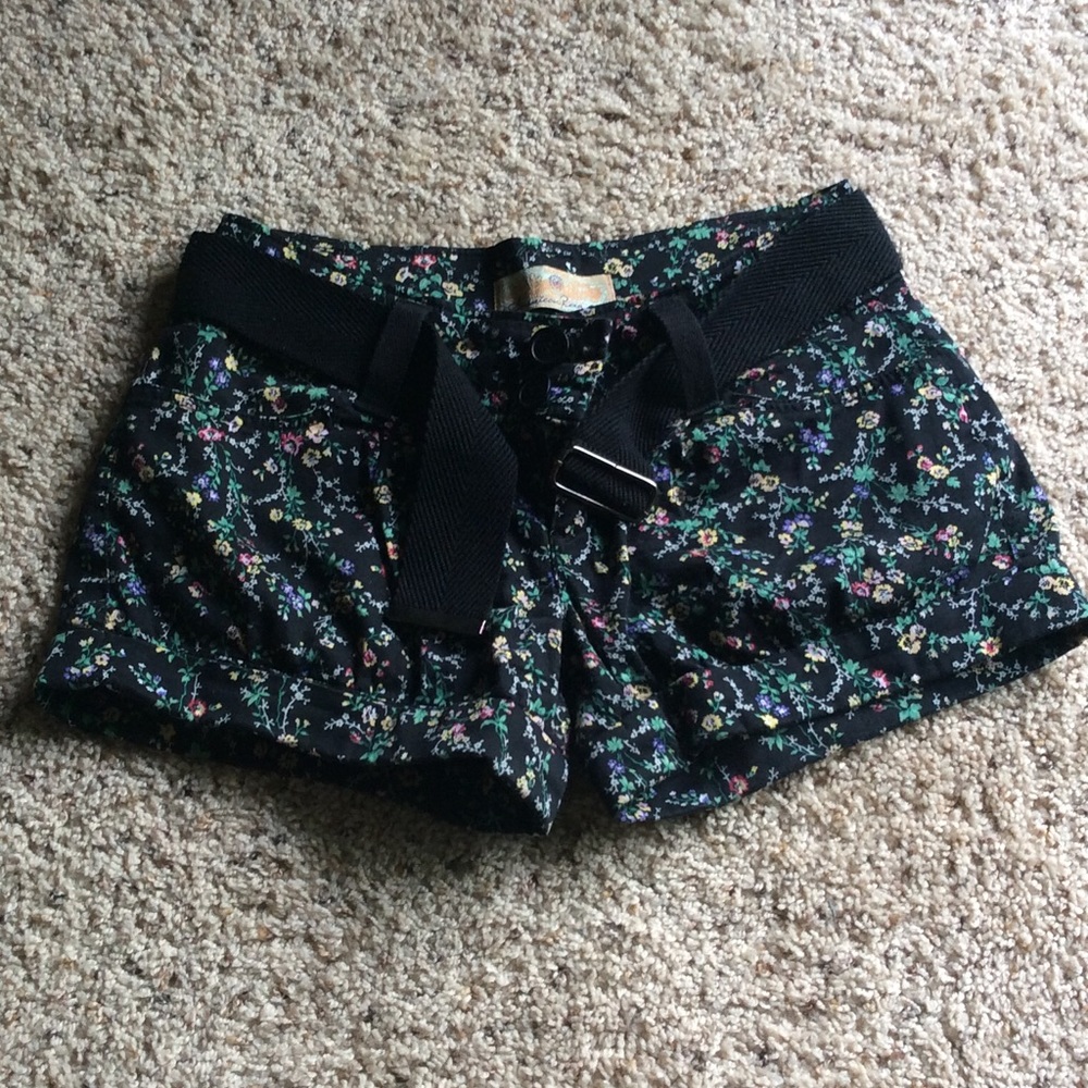 🌷Flower shorts
