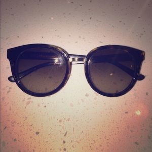 Tory Burch Panama sunglasses