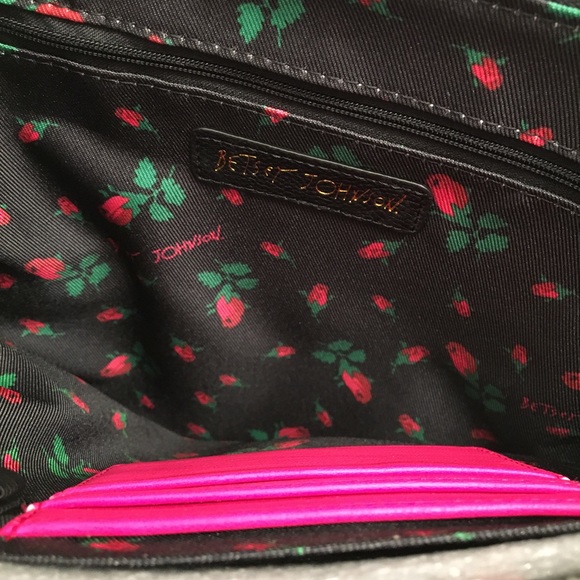 Betsey Johnson Bow & Arrow Pompom PU Leather Pouch - Picture 5 of 6