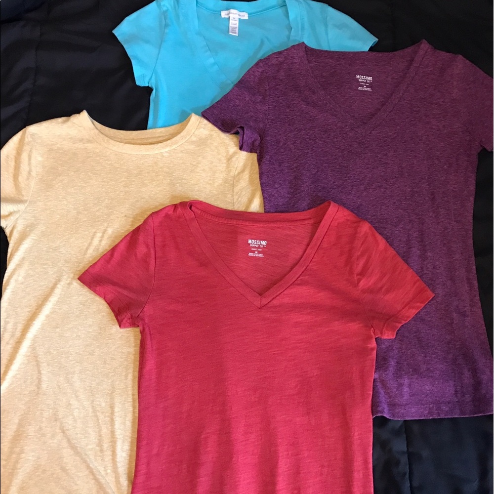 LIKE NEW Women's T-Shirts- Variety of styles/sizes
