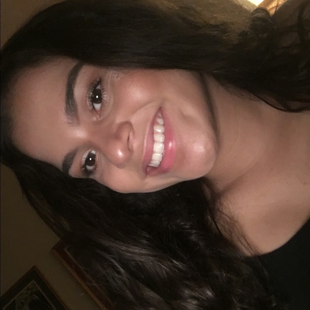 Meet your Posher, Christina