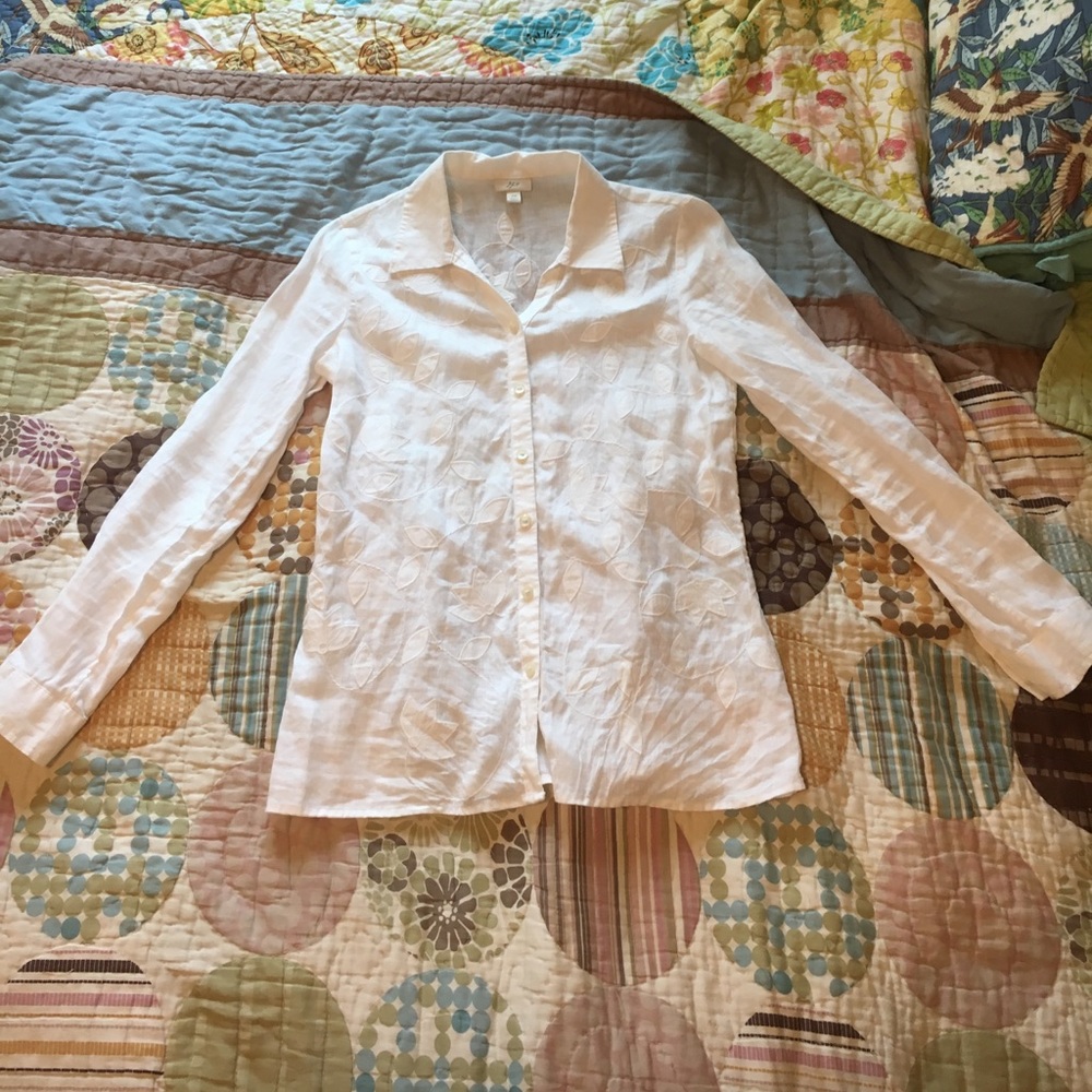 J. Jill flower detailed, linen, white blouse NWOT - Picture 7 of 7